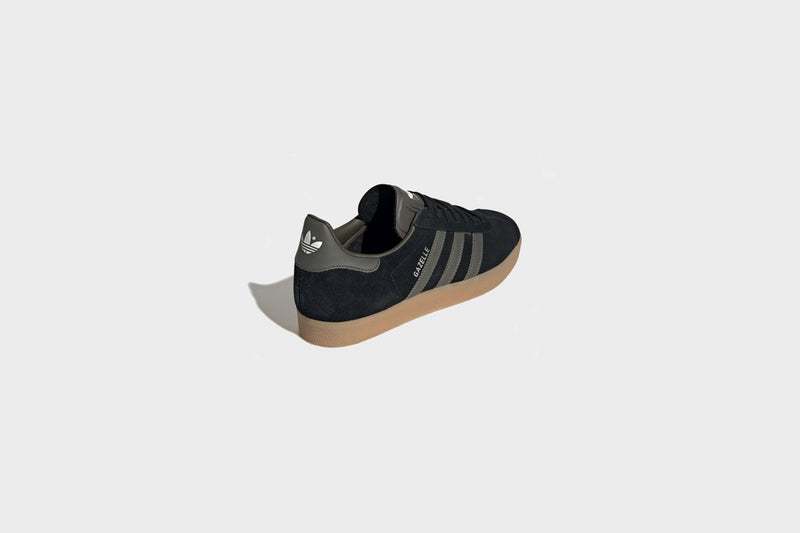 Adidas Gazelle (Core Black/Pantone/Cloud White) - 4 Sneakers Adidas Gazelle (Core Black/Pantone/Cloud White) - 4 -shooos shop