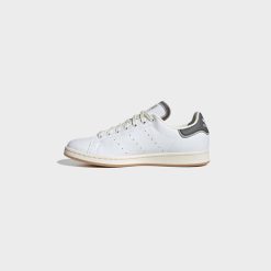 Sneakers Adidas Stan Smith (Cloud White/Off White/Gum) - 8 2 Sneakers Adidas Stan Smith (Cloud White/Off White/Gum) - 8 -shooos shop AdidasStanSmith CloudWhite OffWhite Gum GX44483 800x