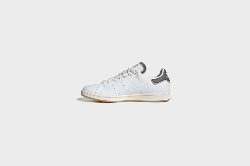 Adidas Stan Smith (Cloud White/Off White/Gum) - 8 Sneakers Adidas Stan Smith (Cloud White/Off White/Gum) - 8 -shooos shop