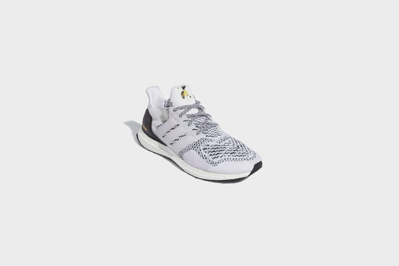 Sneakers Adidas Ultraboost 1.0 DNA (Cloud White/Cloud White/Core Black) - 5 2 Sneakers Adidas Ultraboost 1.0 DNA (Cloud White/Cloud White/Core Black) - 5 - Image 2