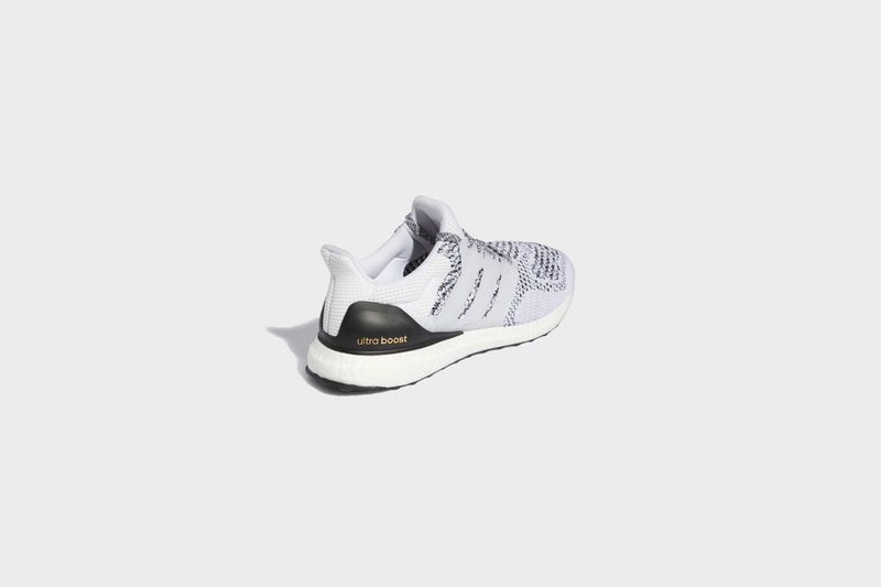 Sneakers Adidas Ultraboost 1.0 DNA (Cloud White/Cloud White/Core Black) - 5 3 Sneakers Adidas Ultraboost 1.0 DNA (Cloud White/Cloud White/Core Black) - 5 - Image 3