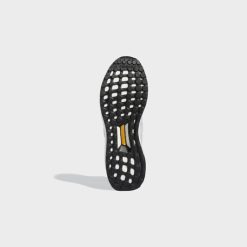 Sneakers Adidas Ultraboost 1.0 DNA (Cloud White/Cloud White/Core Black) - 5 11 Sneakers Adidas Ultraboost 1.0 DNA (Cloud White/Cloud White/Core Black) - 5 -shooos shop AdidasUltraboost1.0DNA CloudWhite CloudWhite CoreBlack GZ04496 800x