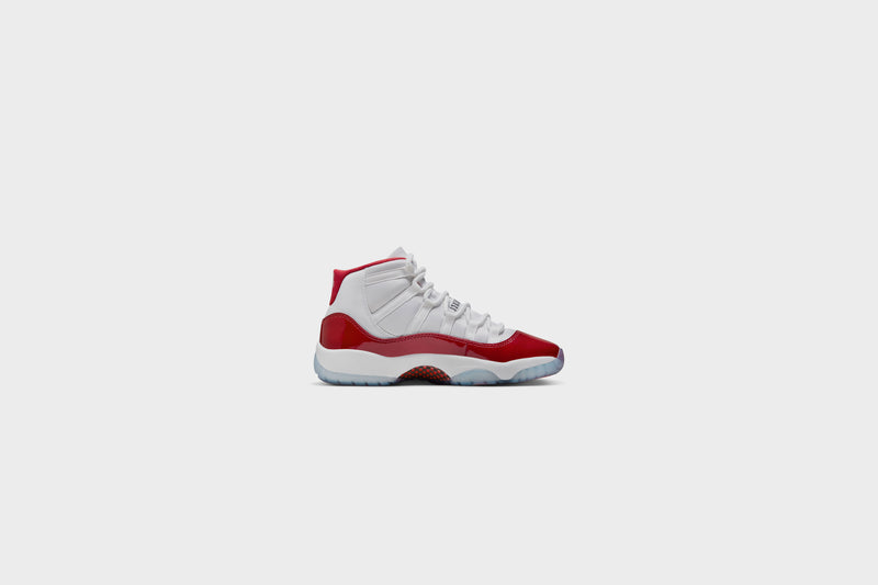Air Jordan 11 Retro (GS) (White/Varsity Red-Black) - 3.5Y Sneakers Air Jordan 11 Retro (GS) (White/Varsity Red-Black) - 3.5Y -shooos shop AirJordan11Retro GS White VarsityRed Black 378038