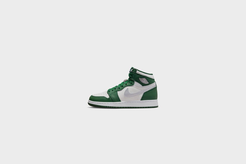 Air Jordan 1 Retro High OG (GS) (Gorge Green/Metallic Silver) - 3.5Y Sneakers Air Jordan 1 Retro High OG (GS) (Gorge Green/Metallic Silver) - 3.5Y -shooos shop AirJordan1RetroHighOG GS GorgeGreen MetallicSilver 575441