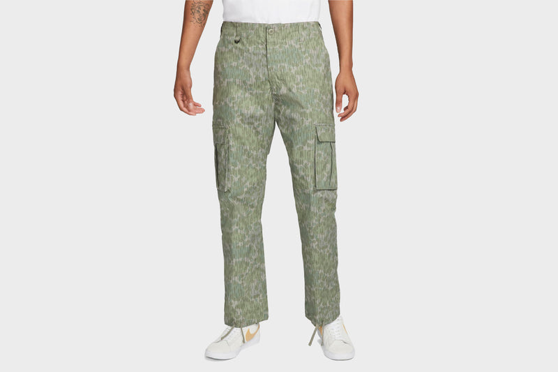 Nike SB Skate Cargo Pants (Green/Light Army) - 32 Apparel Nike SB Skate Cargo Pants (Green/Light Army) - 32 -shooos shop DN4989