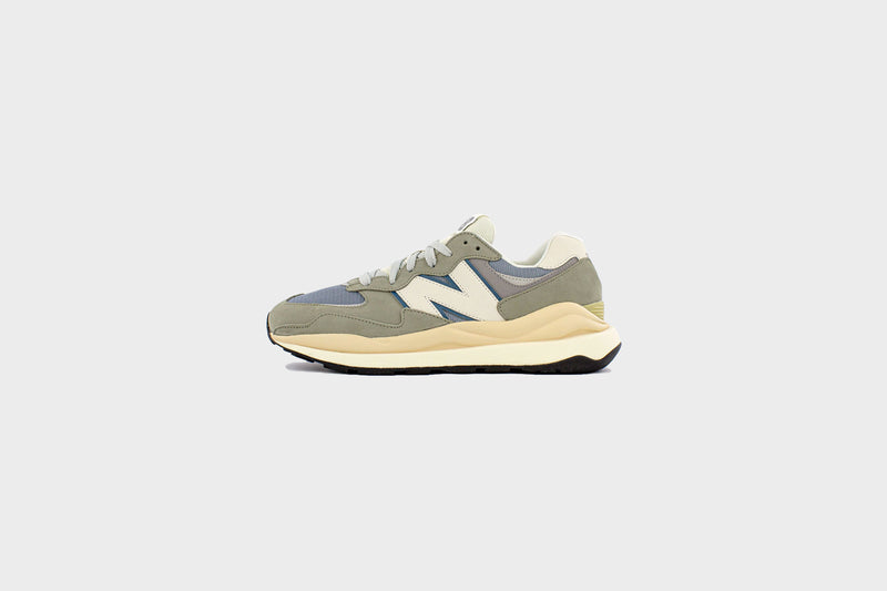 New Balance M5740LLG (Grey/Khaki/SeaSalt) - 8 Sneakers New Balance M5740LLG (Grey/Khaki/SeaSalt) - 8 -shooos shop
