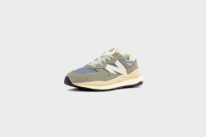 New Balance M5740LLG (Grey/Khaki/SeaSalt) - 8 Sneakers New Balance M5740LLG (Grey/Khaki/SeaSalt) - 8 -shooos shop
