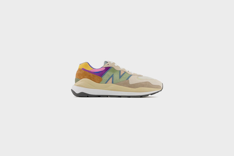 New Balance M5740SSP (Calm Taupe) - 8.5 Sneakers New Balance M5740SSP (Calm Taupe) - 8.5 -shooos shop