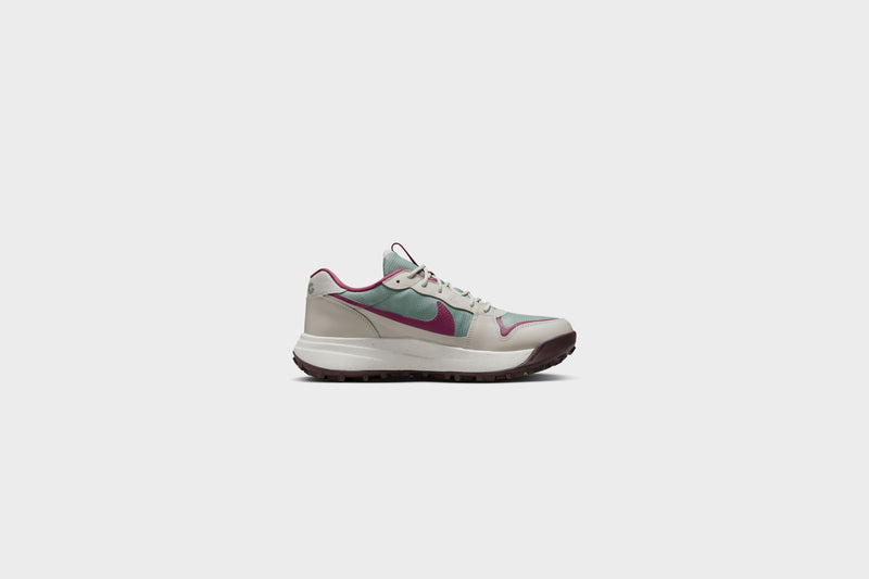 Nike ACG Lowcate (Mica Green/Rosewood-Light Bone) - 7 Sneakers Nike ACG Lowcate (Mica Green/Rosewood-Light Bone) - 7 -shooos shop NikeACGLowcate MicaGreen Rosewood LightBone DX2256