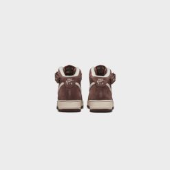 Sneakers Nike Air Force 1 Mid ‘07 QS (Chocolate/Cream) - 3.5 5 Sneakers Nike Air Force 1 Mid ‘07 QS (Chocolate/Cream) - 3.5 -shooos shop NikeAirForce1Mid 07QS Chocolate Cream DM0107 2006 800x