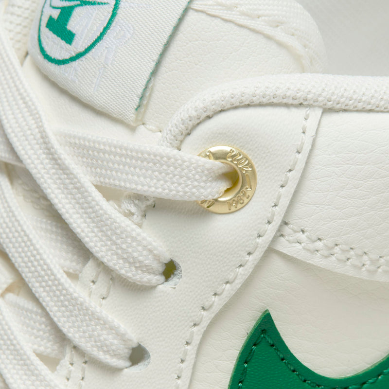 Nike Air Force 1 '07 LV8 (Sail/Malachite-White) - 7 Sneakers Nike Air Force 1 '07 LV8 (Sail/Malachite-White) - 7 -shooos shop NikeAirForce1 07LV8 White Black White DQ7658