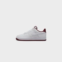 Sneakers Nike Air Force 1 ‘07 (White/White-Dark Beetroot) - 7