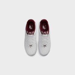 Sneakers Nike Air Force 1 ‘07 (White/White-Dark Beetroot) - 7 -shooos shop NikeAirForce1 07 White White DarkBeetroot DH7561 1067 800x