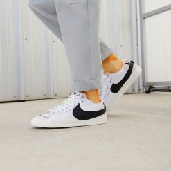 Sneakers Nike Blazer Low ‘77 Jumbo (White/Black-White-Sail) - 7 -shooos shop NikeBlazerLow 77Jumbo White Black White Sail DN2158 10110 800x