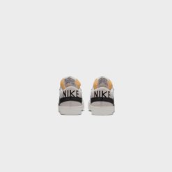 Sneakers Nike Blazer Low ‘77 Jumbo (White/Black-White-Sail) - 7 -shooos shop NikeBlazerLow 77Jumbo White Black White Sail DN2158 1016 800x