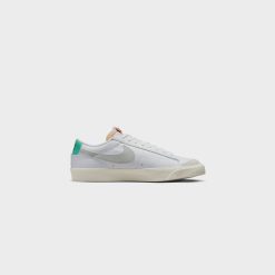 Sneakers Nike Blazer Low ‘77 VNTG (White/Grey Fog-Light Menta) - 7 -shooos shop NikeBlazerLow 77VNTG White GreyFog LightMenta DA6364 1093 800x