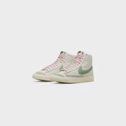 Sneakers Nike Blazer Mid ‘77 PRM (Sail/Enamel Green-Coconut Milk) - 7 -shooos shop NikeBlazerMid 77PRM Sail EnamelGreen CoconutMilk DO9787 1002 800x