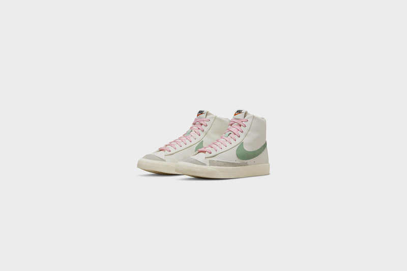 Nike Blazer Mid ‘77 PRM (Sail/Enamel Green-Coconut Milk) - 7 Sneakers Nike Blazer Mid ‘77 PRM (Sail/Enamel Green-Coconut Milk) - 7 -shooos shop NikeBlazerMid 77PRM Sail EnamelGreen CoconutMilk DO9787