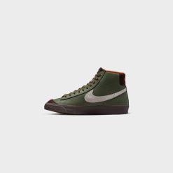 Sneakers Nike Blazer Mid ‘77 VNTG (Army Olive/Summit White) - 7 4 Sneakers Nike Blazer Mid ‘77 VNTG (Army Olive/Summit White) - 7 -shooos shop NikeBlazerMid 77VNTG ArmyOlive SummitWhite DZ5176 3005 800x
