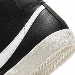Sneakers Nike Blazer Mid ‘77 VNTG (Black/White-Sail) - 7 -shooos shop NikeBlazerMid 77VNTG Black White Sail BQ6806 00210 800x