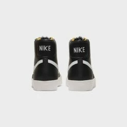Sneakers Nike Blazer Mid ‘77 VNTG (Black/White-Sail) - 7 -shooos shop NikeBlazerMid 77VNTG Black White Sail BQ6806 0026 800x