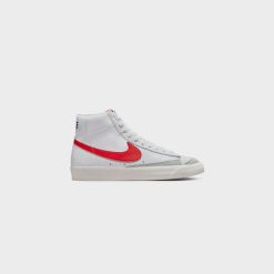 Sneakers Nike Blazer Mid ‘77 VNTG (White/Habanero Red-Medium Blue) - 7 12 Sneakers Nike Blazer Mid ‘77 VNTG (White/Habanero Red-Medium Blue) - 7 -shooos shop NikeBlazerMid 77VNTG White HabaneroRed MediumBlue BQ6806 1174 800x