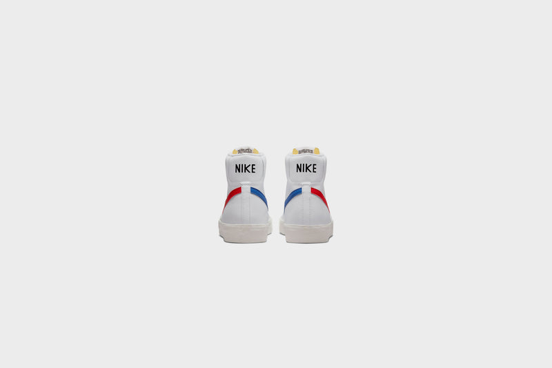 Sneakers Nike Blazer Mid ‘77 VNTG (White/Habanero Red-Medium Blue) - 7 6 Sneakers Nike Blazer Mid ‘77 VNTG (White/Habanero Red-Medium Blue) - 7 - Image 6
