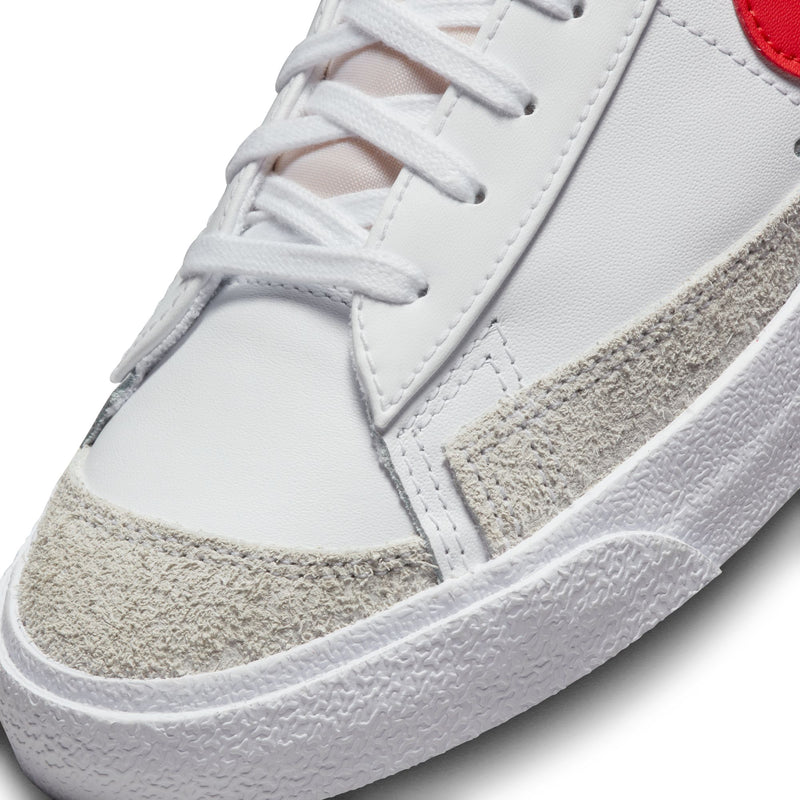 Sneakers Nike Blazer Mid ‘77 VNTG (White/Picante Red-Coconut Milk) - 7 9 Sneakers Nike Blazer Mid ‘77 VNTG (White/Picante Red-Coconut Milk) - 7 - Image 9