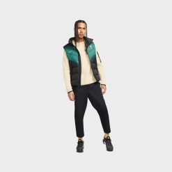 Apparel Nike Liverpool FC Windrunner (Black/Dark Atomic Teal/Mystic Stone) - S -shooos shop NikeLiverpoolFCWindrunner Black DarkAtomicTeal MysticStone DA9774 0111 800x