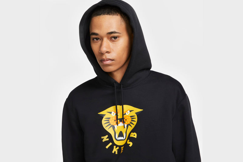 Apparel Nike SB Graphic Skate Hoodie (Black/Dark Sulfur/White) - S 2 Apparel Nike SB Graphic Skate Hoodie (Black/Dark Sulfur/White) - S - Image 2