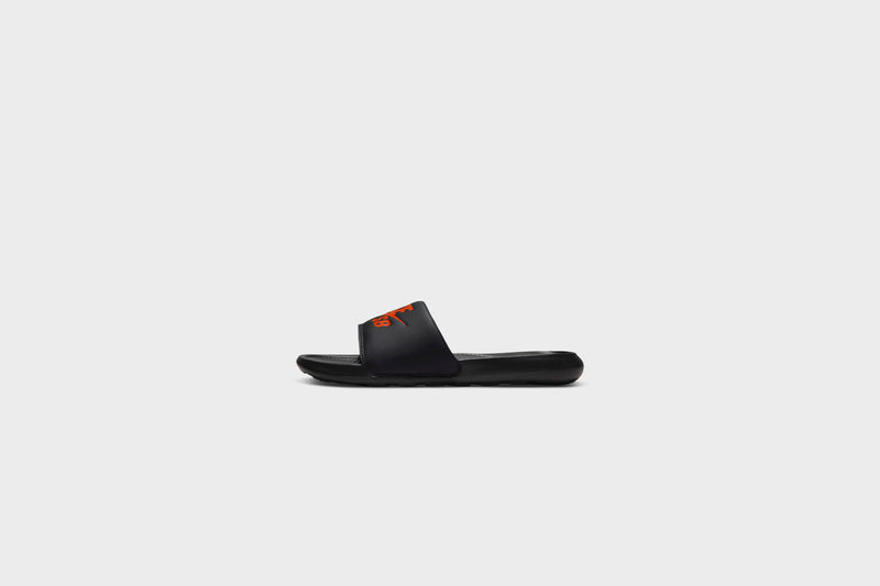 Sneakers Nike SB Victori One Slide (Black/Team Orange-Black) - 5 2 Sneakers Nike SB Victori One Slide (Black/Team Orange-Black) - 5 - Image 2