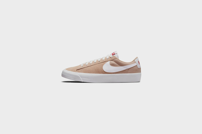 Nike SB Zoom Blazer Low Pro GT (Bio Beige/White-Gym Red-White) - 4.5 Sneakers Nike SB Zoom Blazer Low Pro GT (Bio Beige/White-Gym Red-White) - 4.5 -shooos shop NikeSBZoomBlazerLowProGT BioBeige White GymRed White DC7695