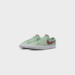 Sneakers Nike SB Zoom Blazer Low Pro GT (Enamel Green/Team Red) - 8 -shooos shop NikeSBZoomBlazerLowProGT EnamelGreen TeamRed DC7695 3012 800x