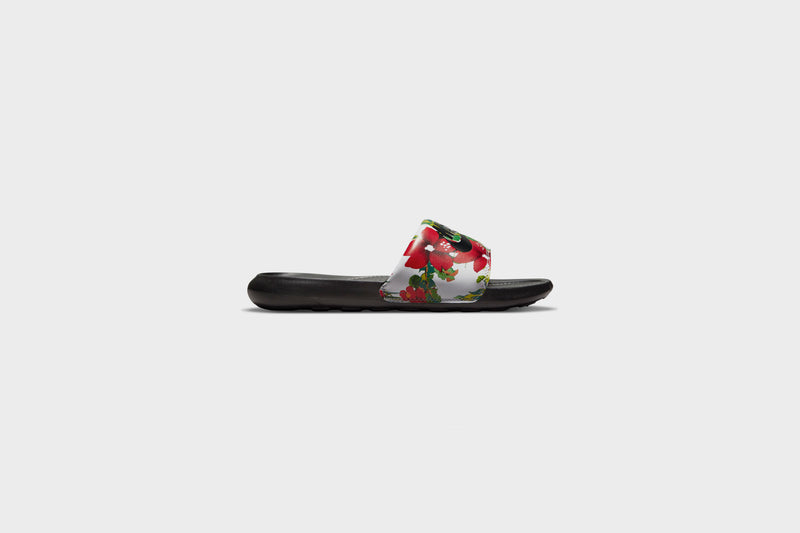WMNS Nike Victori One Slide Print (White/Black-Siren Red) - 5 WMNS Sneakers WMNS Nike Victori One Slide Print (White/Black-Siren Red) - 5 WMNS -shooos shop NikeWVictoriOne White SirenRed AtomicGreen Black CN9676