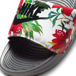 Sneakers WMNS Nike Victori One Slide Print (White/Black-Siren Red) - 5 WMNS 5 Sneakers WMNS Nike Victori One Slide Print (White/Black-Siren Red) - 5 WMNS -shooos shop NikeWVictoriOne White SirenRed AtomicGreen Black CN9676 1026 800x