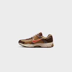 Sneakers Nike Zoom Vomero 5 (Wheat Grass/Gold Suede) - 8.5 5 Sneakers Nike Zoom Vomero 5 (Wheat Grass/Gold Suede) - 8.5 -shooos shop NikeZoomVomero5 WheatGrass GoldSuede FB9149 7005 800x