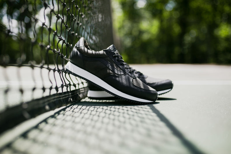 Vans Suiting Runner (Black/White) - 8 Sneakers Vans Suiting Runner (Black/White) - 8 -shooos shop