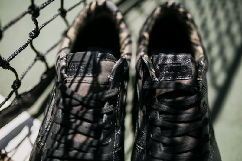 Vans Suiting Runner (Black/White) - 8 Sneakers Vans Suiting Runner (Black/White) - 8 -shooos shop