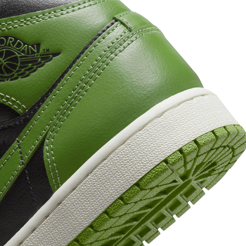 WMNS Air Jordan 1 Mid (Black/Altitude Green-Sail) - 5W Sneakers WMNS Air Jordan 1 Mid (Black/Altitude Green-Sail) - 5W -shooos shop WMNSAirJordan1Mid Black AltitudeGreen Sail BQ6472
