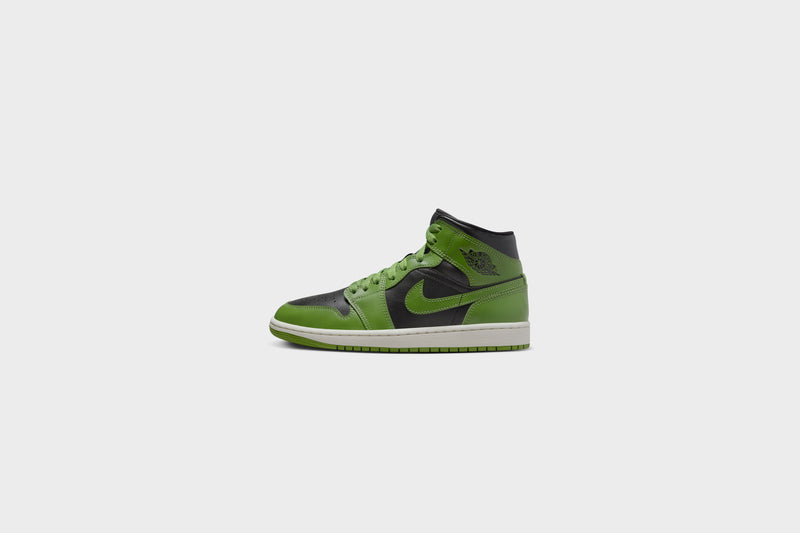 WMNS Air Jordan 1 Mid (Black/Altitude Green-Sail) - 5W Sneakers WMNS Air Jordan 1 Mid (Black/Altitude Green-Sail) - 5W -shooos shop WMNSAirJordan1Mid Black AltitudeGreen Sail BQ6472