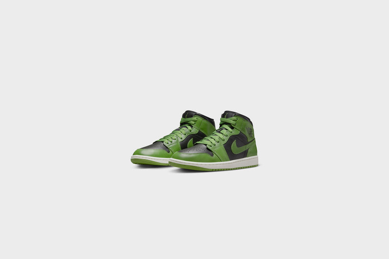 WMNS Air Jordan 1 Mid (Black/Altitude Green-Sail) - 5W Sneakers WMNS Air Jordan 1 Mid (Black/Altitude Green-Sail) - 5W -shooos shop WMNSAirJordan1Mid Black AltitudeGreen Sail BQ6472