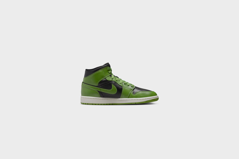WMNS Air Jordan 1 Mid (Black/Altitude Green-Sail) - 5W Sneakers WMNS Air Jordan 1 Mid (Black/Altitude Green-Sail) - 5W -shooos shop WMNSAirJordan1Mid Black AltitudeGreen Sail BQ6472