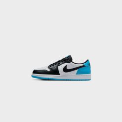 Sneakers WMNS Air Jordan 1 Retro Low OG (White/DK Powder Blue-Black) - 5.5 -shooos shop WMNSAirJordan1RetroLowOG White DKPowderBlue Black CZ0775 1045 800x