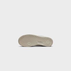 Sneakers WMNS Nike Air Force 1 ‘07 ESS TRND (Summit White/Metallic Silver) - 5W 17 Sneakers WMNS Nike Air Force 1 ‘07 ESS TRND (Summit White/Metallic Silver) - 5W -shooos shop WMNSNikeAirForce1 07ESSTRND SummitWhite MetallicSilver DQ7569 1008 800x