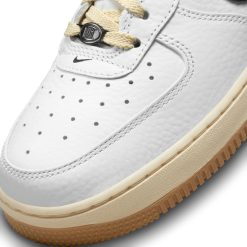 Sneakers WMNS Nike Air Force 1 ‘07 LX (Summit White/Black-Muslin) - 5W -shooos shop WMNSNikeAirForce1 07LX SummitWhite Black Muslin DR0148 10110 800x