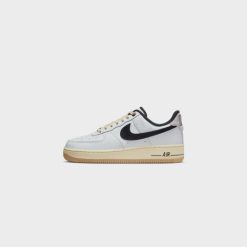 Sneakers WMNS Nike Air Force 1 ‘07 LX (Summit White/Black-Muslin) - 5W