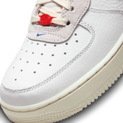 Sneakers WMNS Nike Air Force 1 ‘07 LX (Summit White/Hyper Royal) - 5W -shooos shop WMNSNikeAirForce1 07LX SummitWhite HyperRoyal DR0148 10010 800x