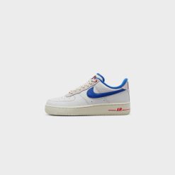 Sneakers WMNS Nike Air Force 1 ‘07 LX (Summit White/Hyper Royal) - 5W