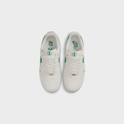 Sneakers WMNS Nike Air Force 1 ‘07 SE (Sail/Malachite-White) - 5W 6 Sneakers WMNS Nike Air Force 1 ‘07 SE (Sail/Malachite-White) - 5W -shooos shop WMNSNikeAirForce1 07SE Sail Malachite White DQ7582 1017 800x