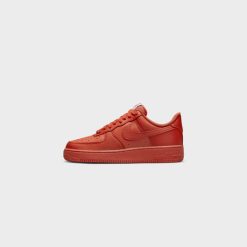 Sneakers WMNS Nike Air Force 1 ‘07 (Mantra Orange/Mantra Orange) - 5W